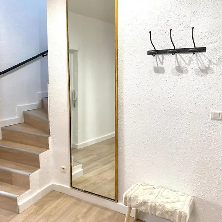 Arty Cosy Wifi Netflix Ac
